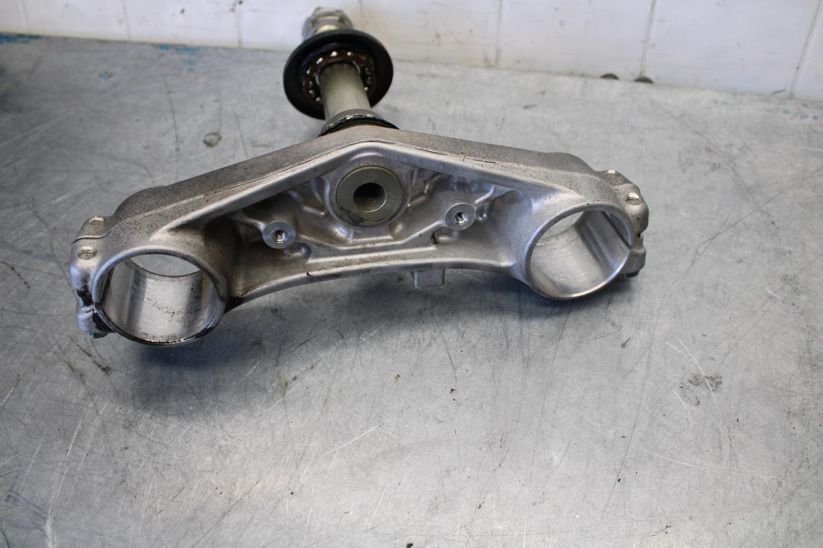 15-21 SUZUKI GSXR600 FRONT FORKS CLAMP LOWER TRIPLE TREE STEM BB437 #B