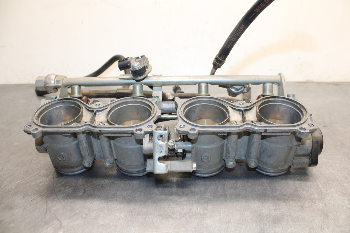 06-07 HONDA CBR1000RR MAIN FUEL INJECTORS / THROTTLE BODIES BB756