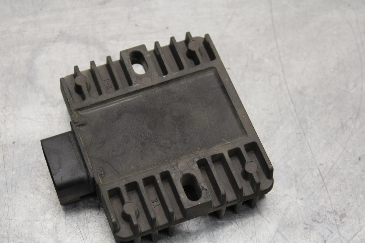 2006 Yamaha YZF R6 RECTIFIER VOLTAGE REGULATOR 4XY-81960-00-00 BB560