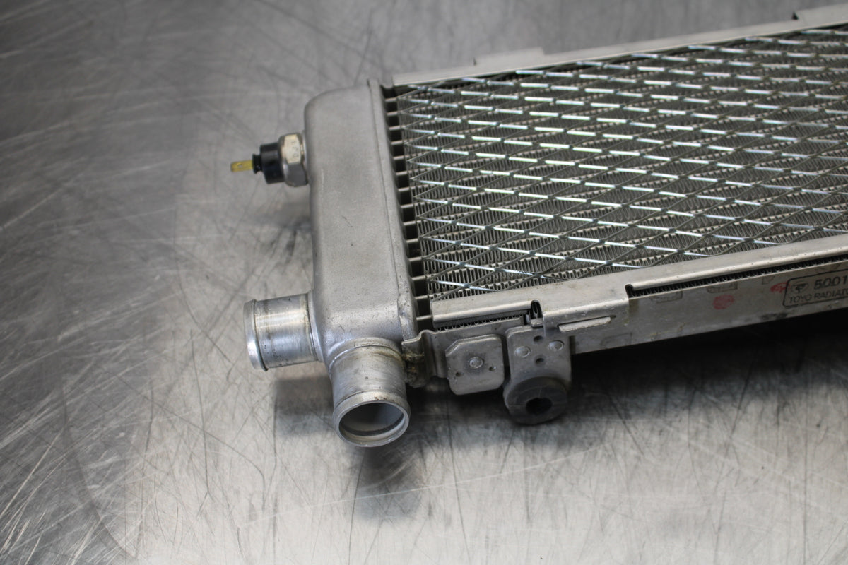 98-05 HONDA SUPER HAWK 1000 VTR1000F RIGHT ENGINE RADIATOR MOTOR COOLER BB152