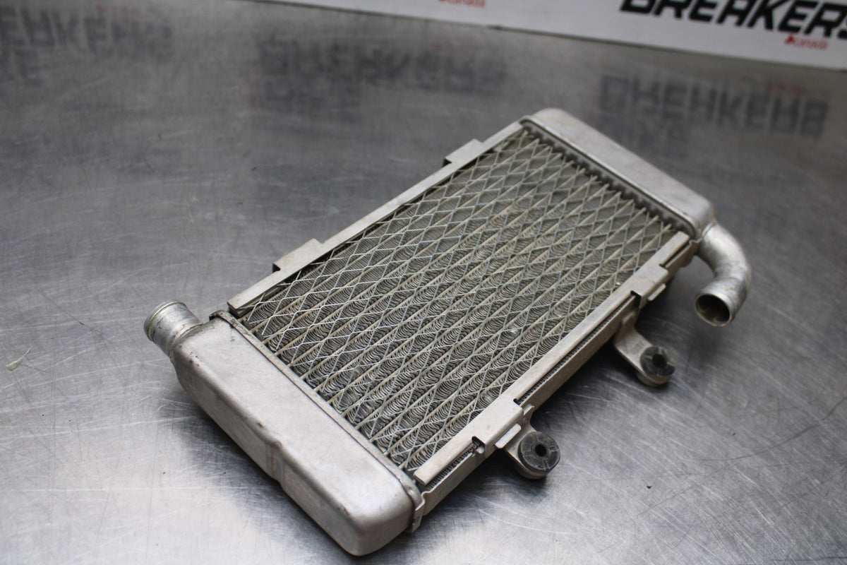 98-05 HONDA SUPER HAWK 1000 VTR1000F ENGINE RADIATOR MOTOR COOLER COOLING BB821