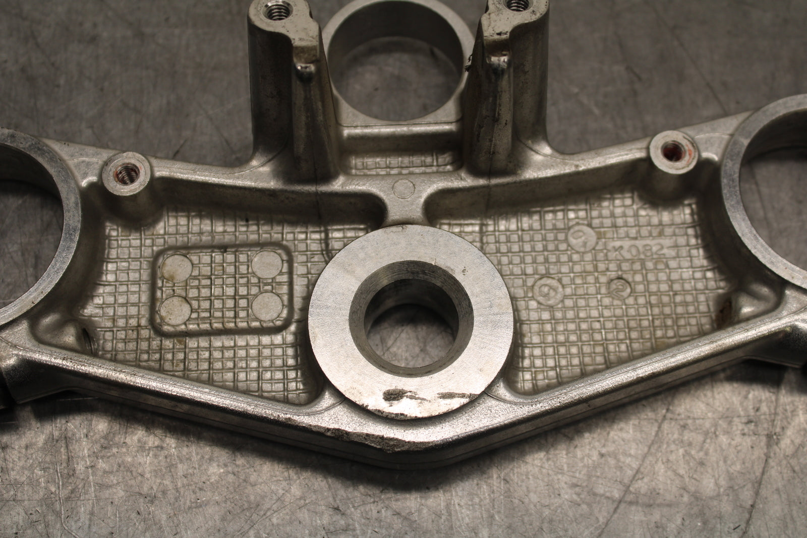 00-02 KAWASAKI NINJA ZX6R FORKS UPPER TRIPLE TREE CLAMP BB750