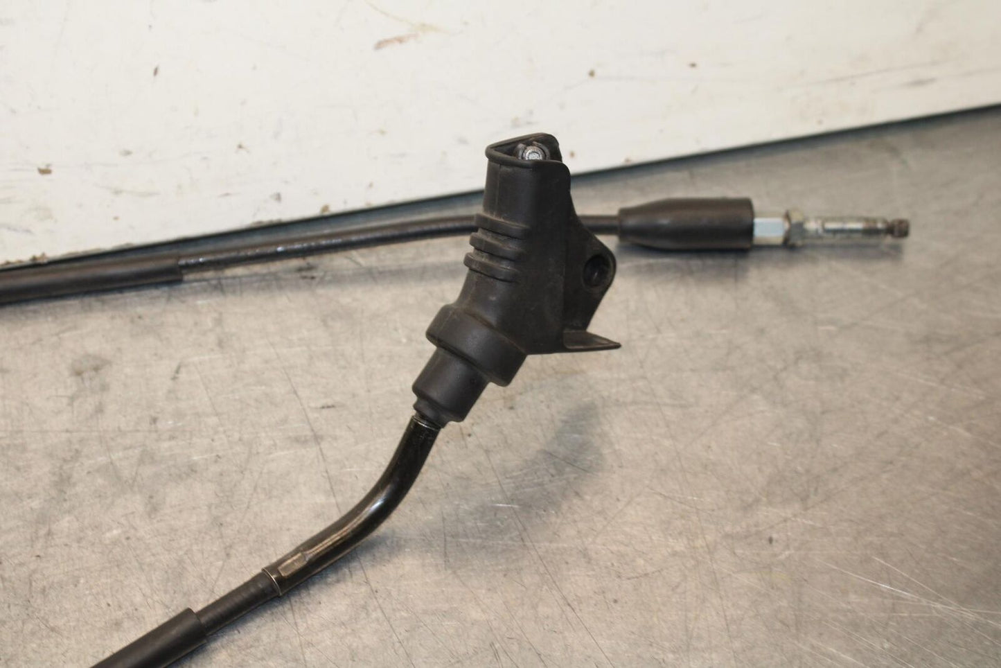 04-09 SUZUKI GS 500 FH GS500F CLUTCH CABLE LINE BB97