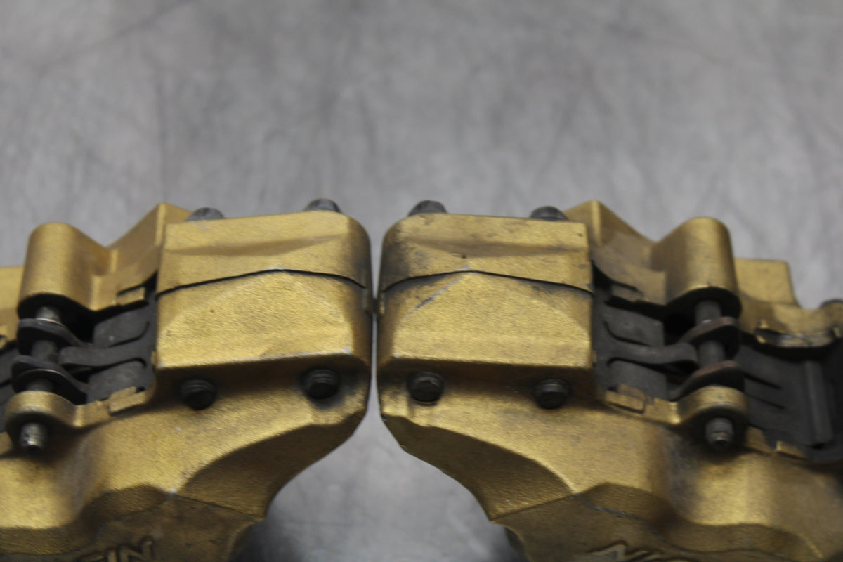 98-05 HONDA SUPER HAWK 1000 VTR1000F RIGHT LEFT FRONT BRAKE CALIPER SET BB152