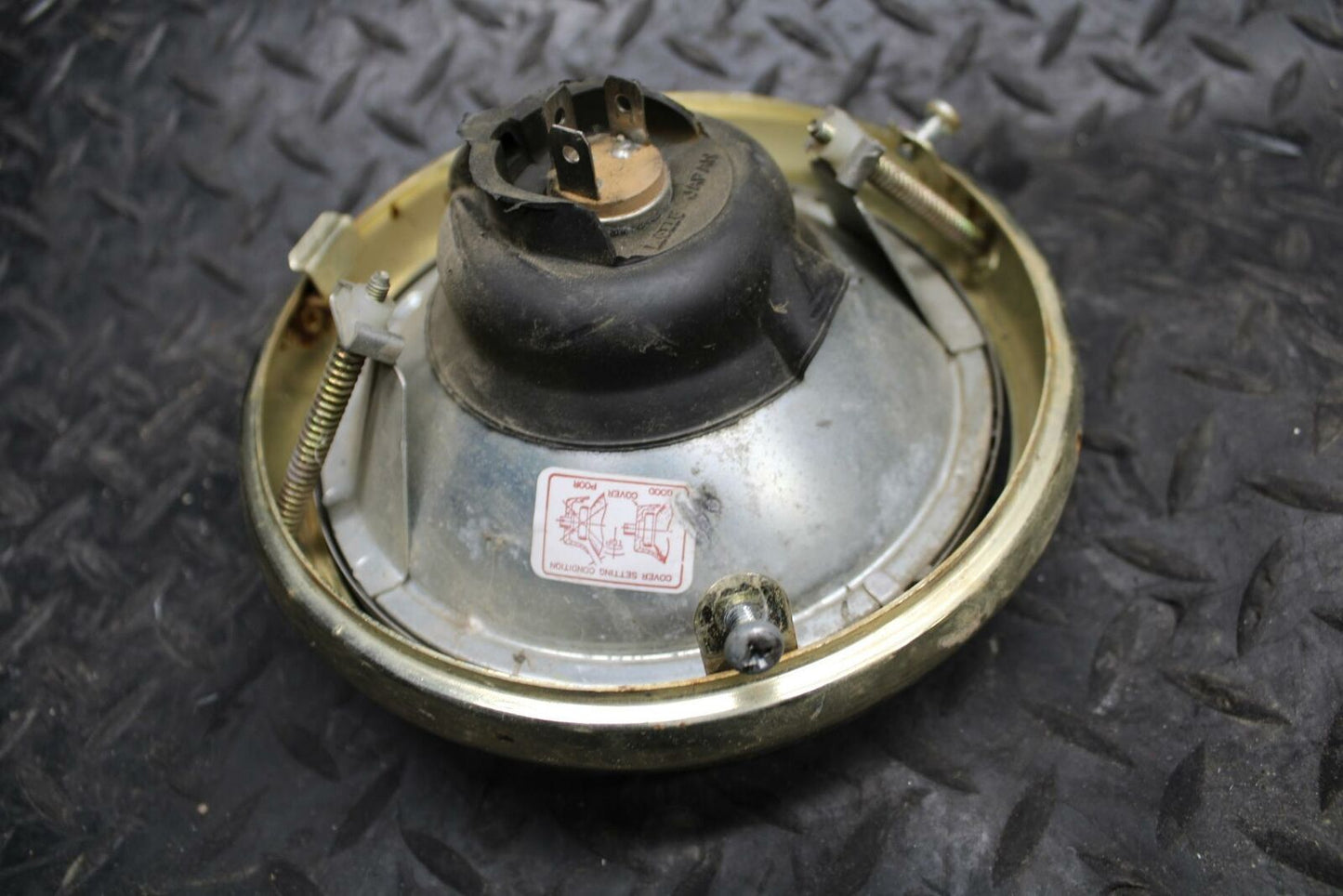 84-85 YAMAHA VIRAGO 1000 SINGLE HEADLIGHT HEAD LAMP LIGHT BB173