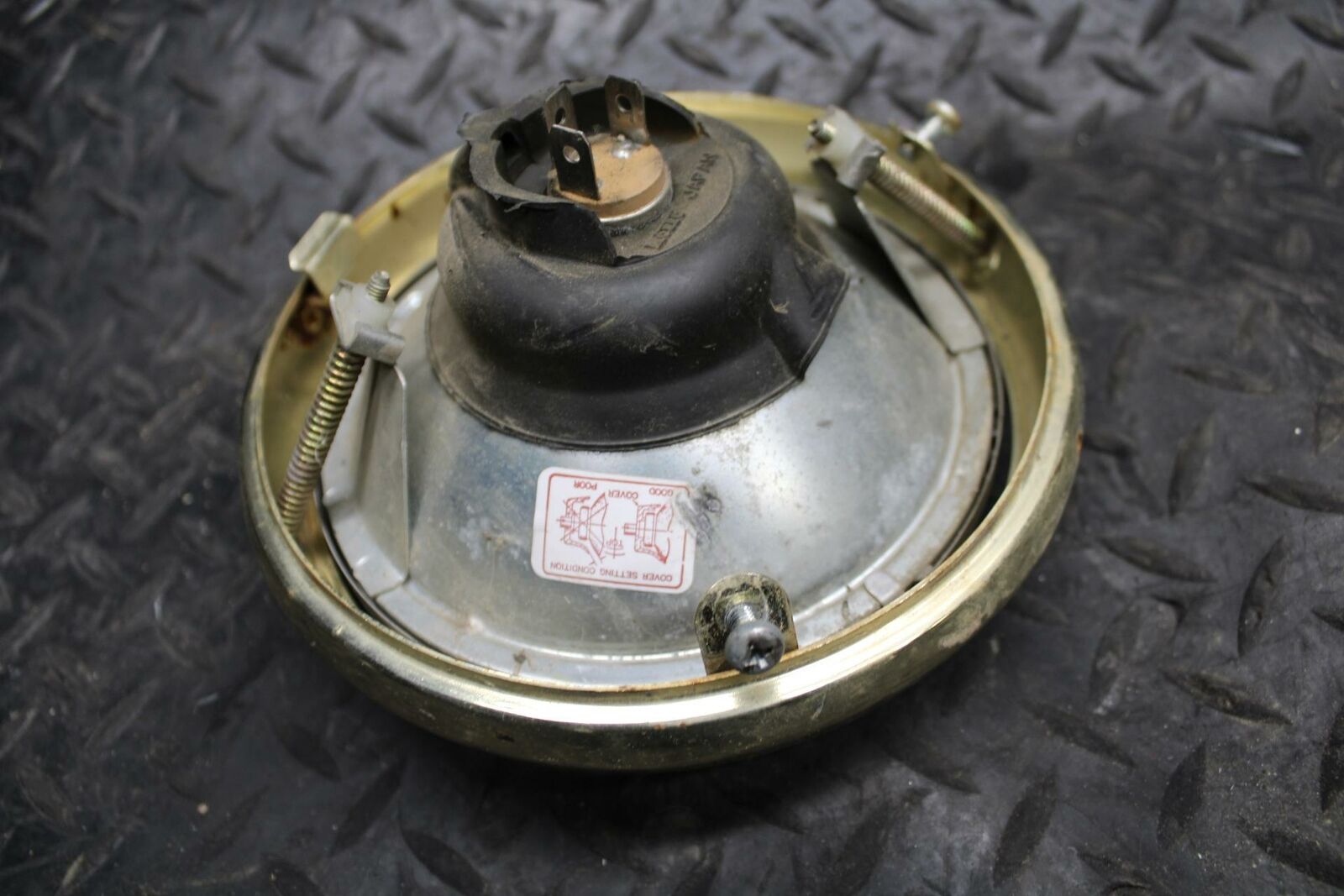 84-85 YAMAHA VIRAGO 1000 SINGLE HEADLIGHT HEAD LAMP LIGHT BB173
