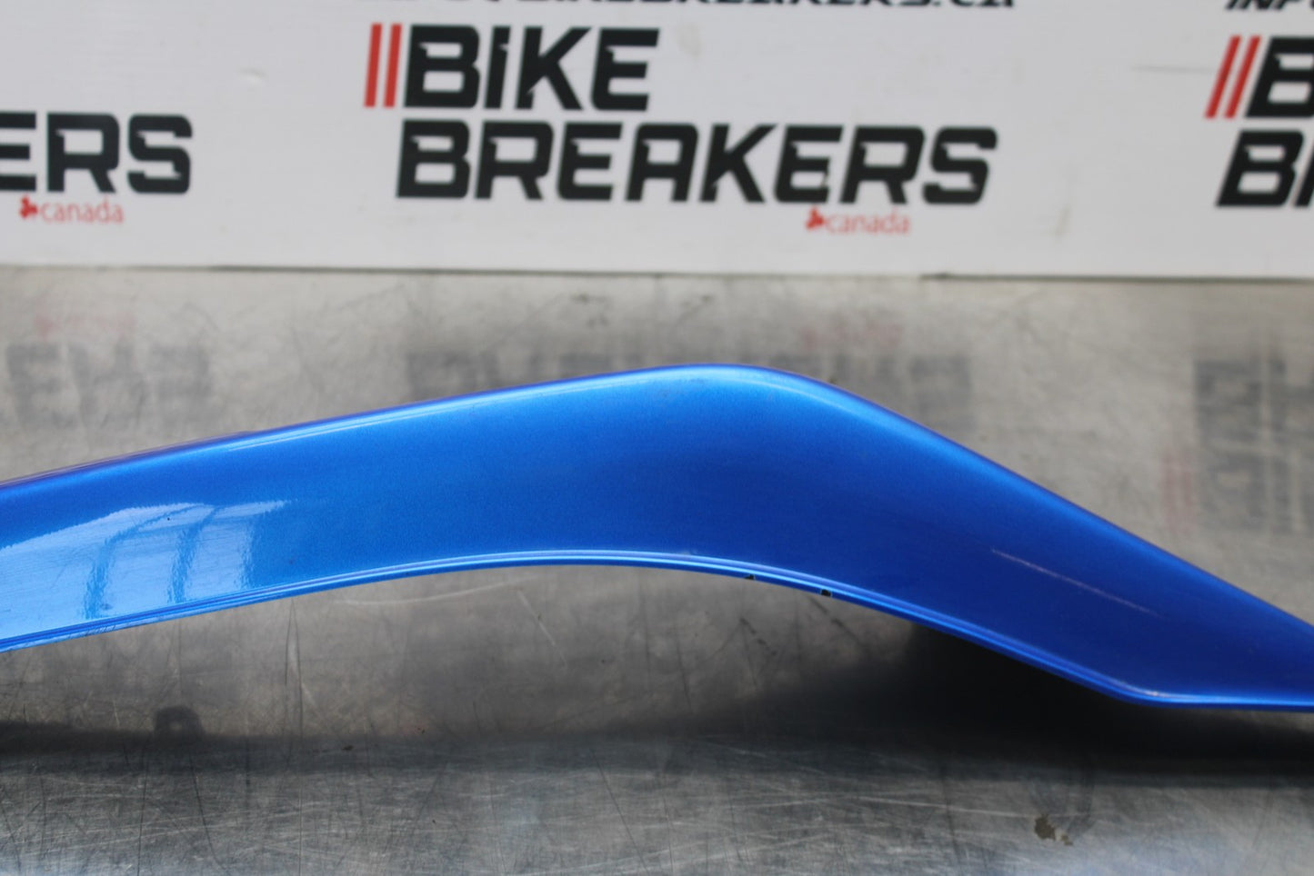 09-10 KAWASAKI ER-6N LEFT REAR BACK TAIL FAIRING COWL SHROUD BB205