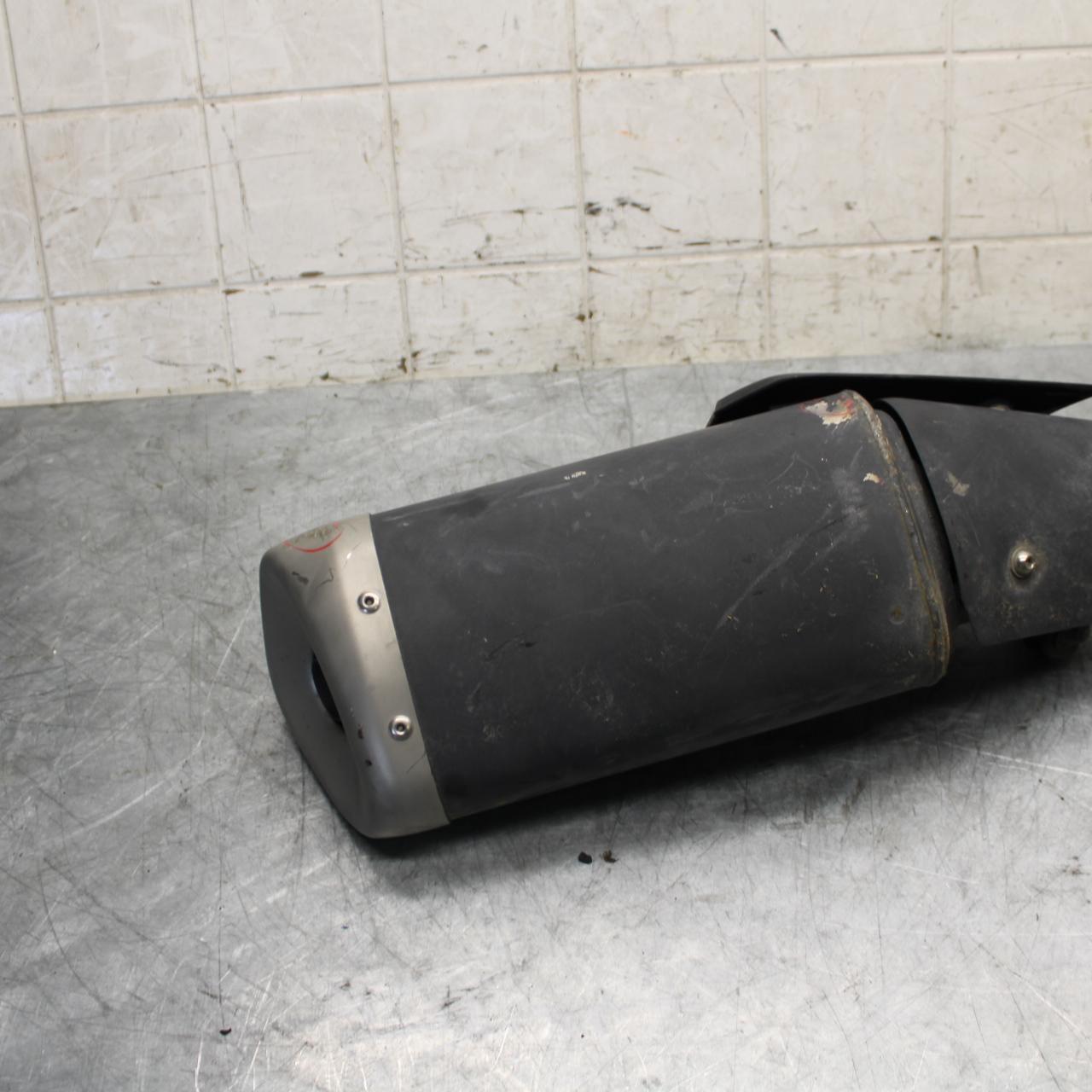 2015 Yamaha YZF R3 EXHAUST  MUFFLER SLIP ON CAN SILENCER 2MS-E4710-00-00 BB526