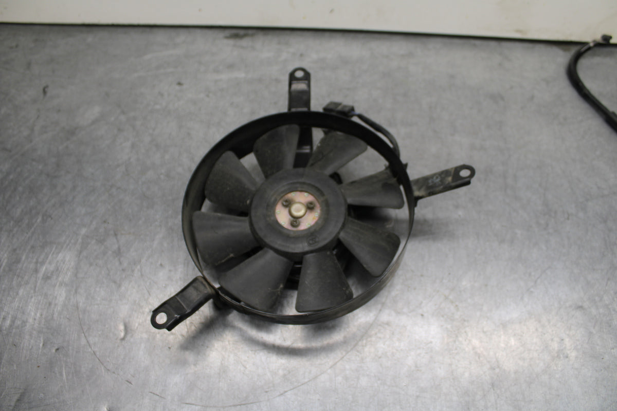 97-99 SUZUKI GSXR600 SRAD ENGINE RADIATOR COOLING FAN BB123