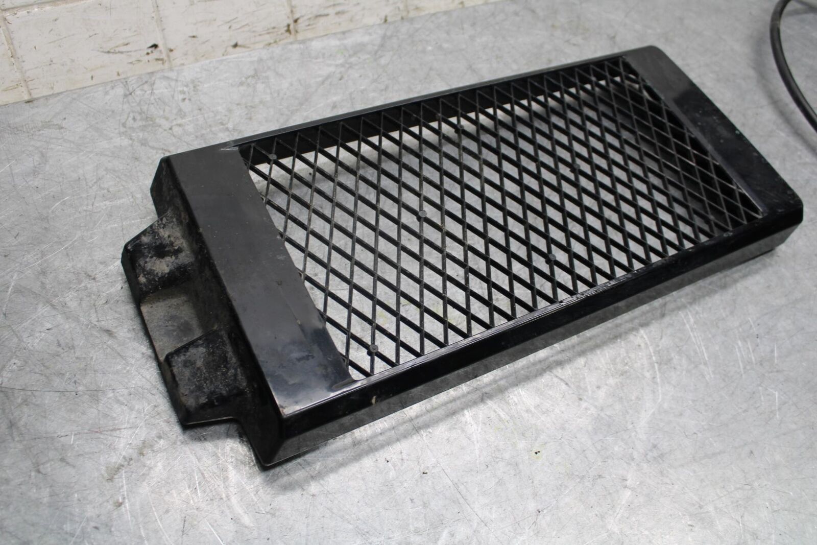 2007 Suzuki Boulevard M50B RADIATOR GRILLE GRILL SHIELD GUARD BB537