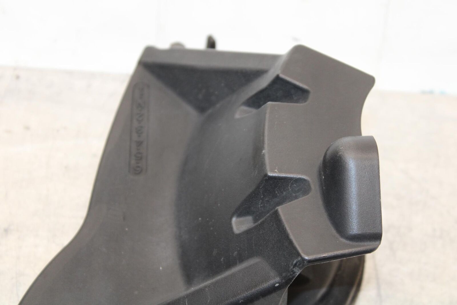 2008 Honda CBR1000RR ENGINE SPROCKET COVER 11350-MFL-000 BB579