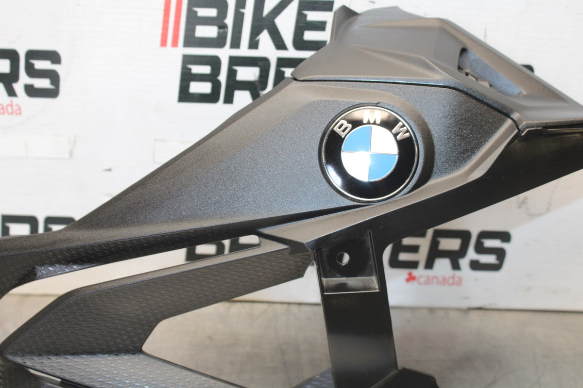 17-20 BMW S1000R RIGHT MID UPPER SIDE FAIRING COWL PLASTIC BB909