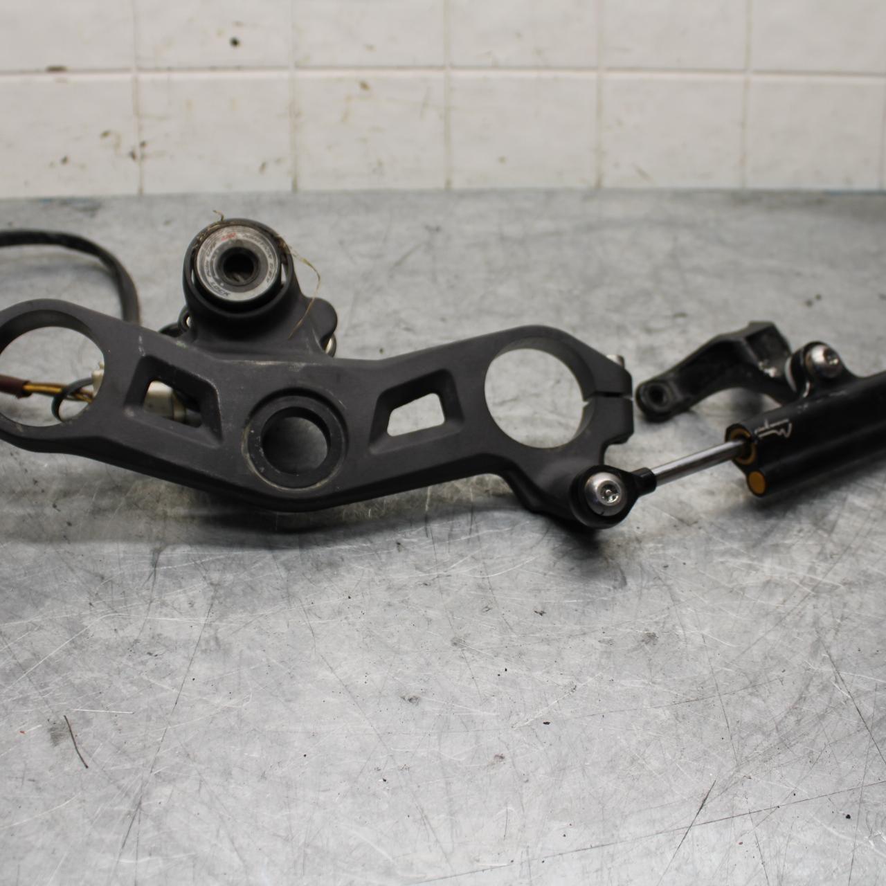 11-15 KAWASAKI ZX1000R FORKS UPPER TRIPLE TREE CLAMP STEERING DAMPER BB445