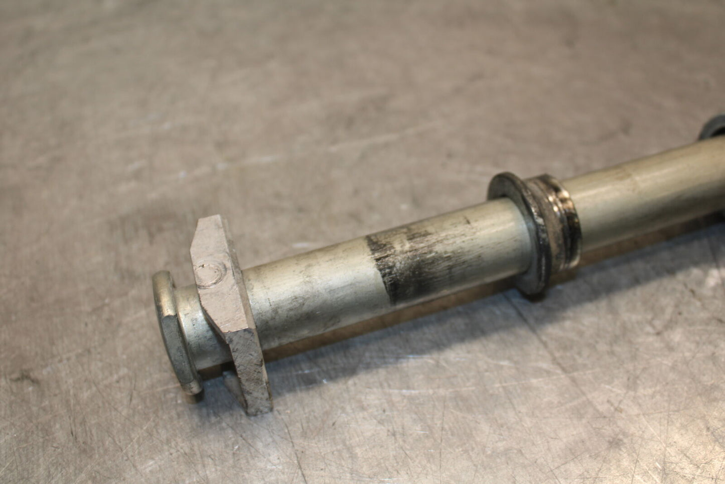 19-23 KAWASAKI NINJA ZX6R REAR AXLE BACK WHEEL RIM PIVOT BOLT AXEL BB701
