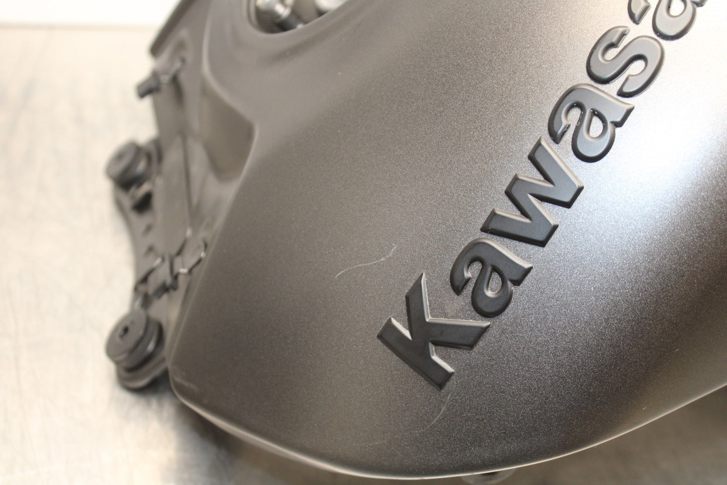 23-24 KAWASAKI NINJA ZX14R NEW!! GAS TANK FUEL CELL PETROL RESERVOIR BB764