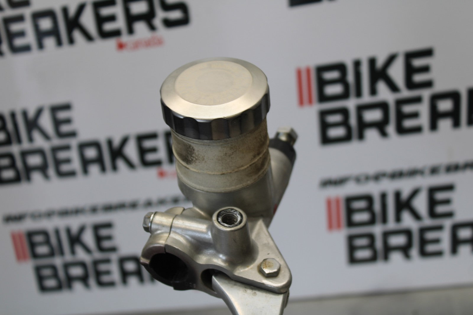78-79 HONDA GOLDWING 1000 FRONT BRAKE MASTER CYLINDER BB171