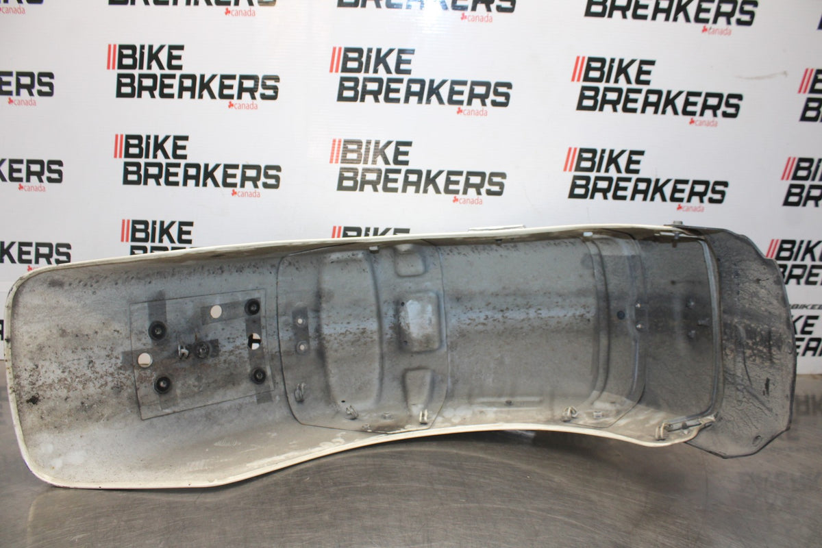 05-09 SUZUKI BOULEVARD C90 REAR BACK WHEEL FENDER MUD GUARD BB918