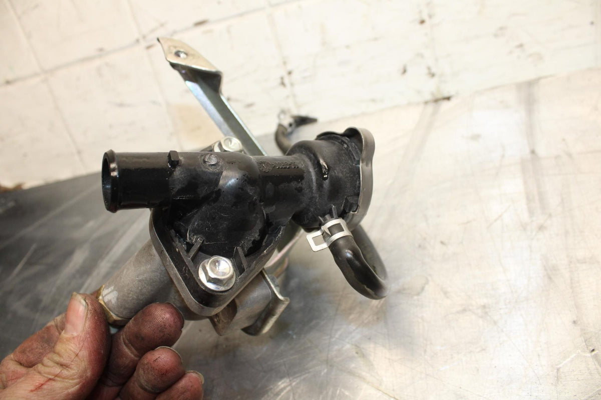 17-23 SUZUKI GSXR 250 GSX250RL8 THERMOSTAT HOUSING BB490