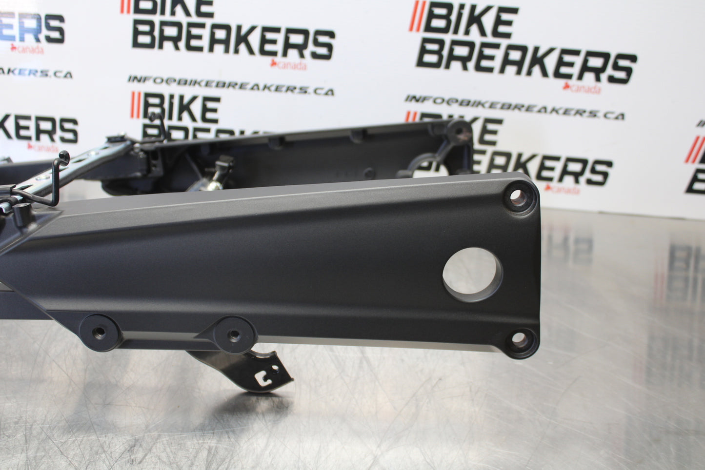 23-24 KAWASAKI NINJA ZX14R NEW!! REAR SUBFRAME BACK SUB FRAME BB153