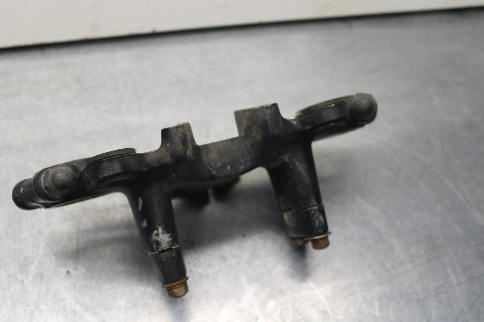 80-83 SUZUKI GS750E FORKS UPPER TRIPLE TREE CLAMP BB82