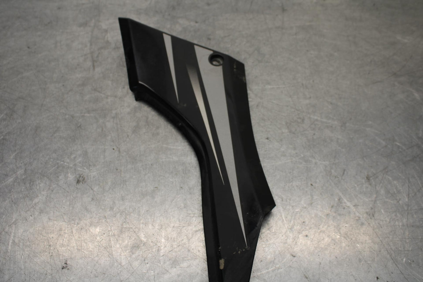 15-16 KAWASAKI EX300 LEFT FRONT SIDE SEAT SADDLE PANEL TRIM COWL FAIRING BB635