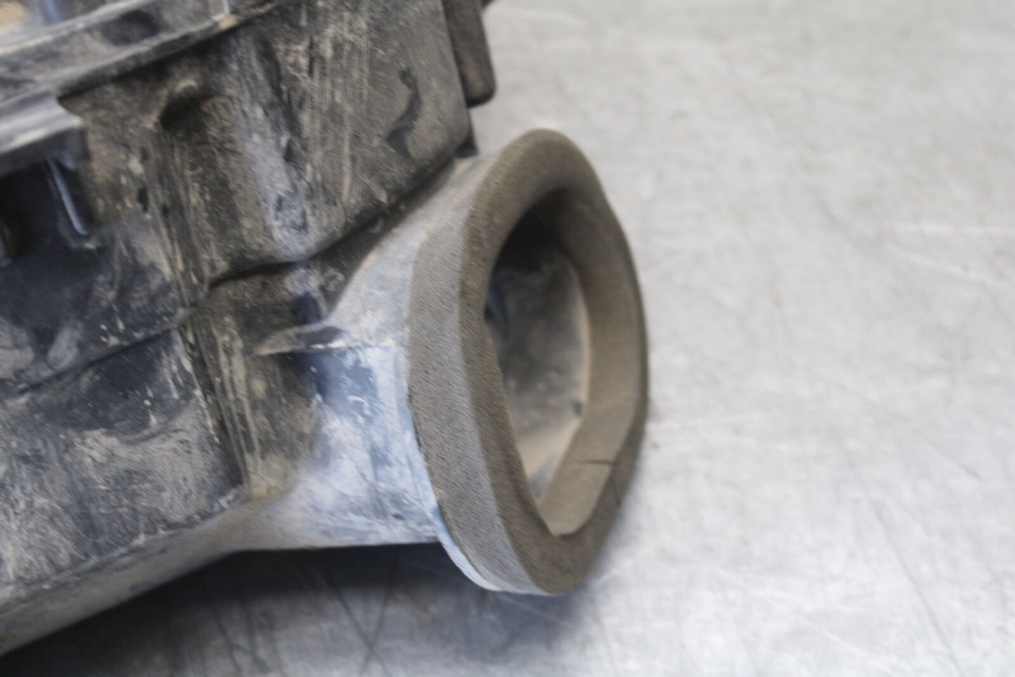 06-07 SUZUKI GSXR 600 AIRBOX AIR INTAKE FILTER BOX BB694