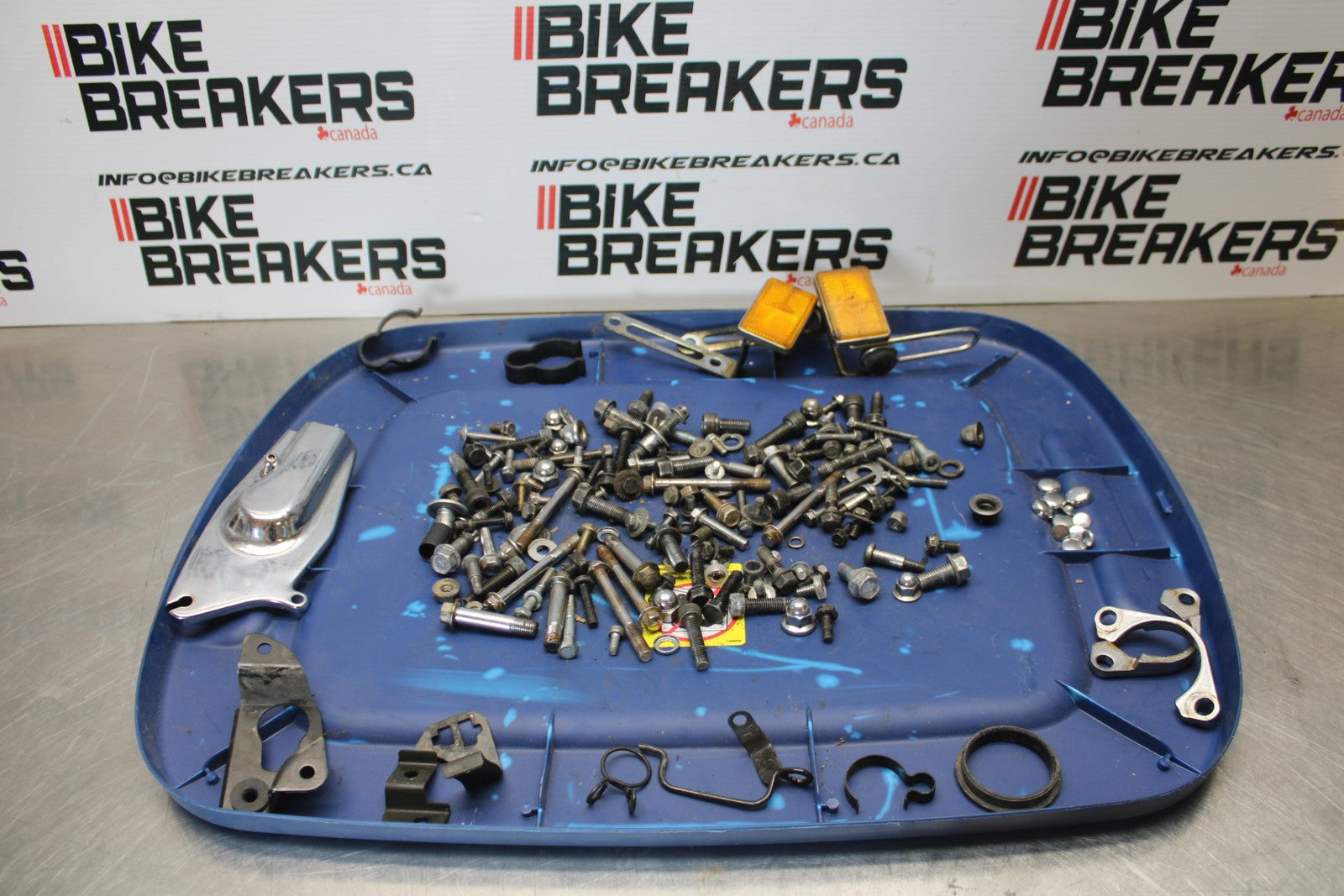 03-08 KAWASAKI VULCAN 1600 MOUNTING BOLTS HARDWARE MOTOR SCREWS BB196