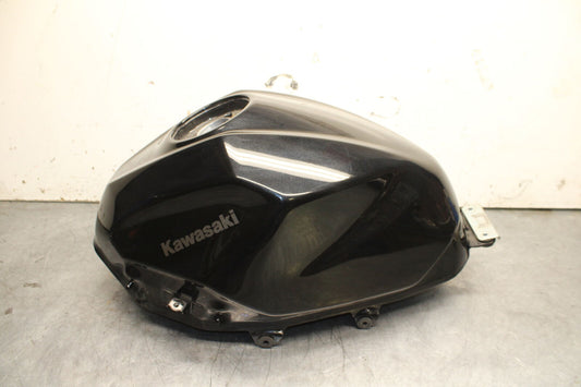 19-22 KAWASAKI Z400 GAS TANK FUEL CELL PETROL RESERVOIR BB738