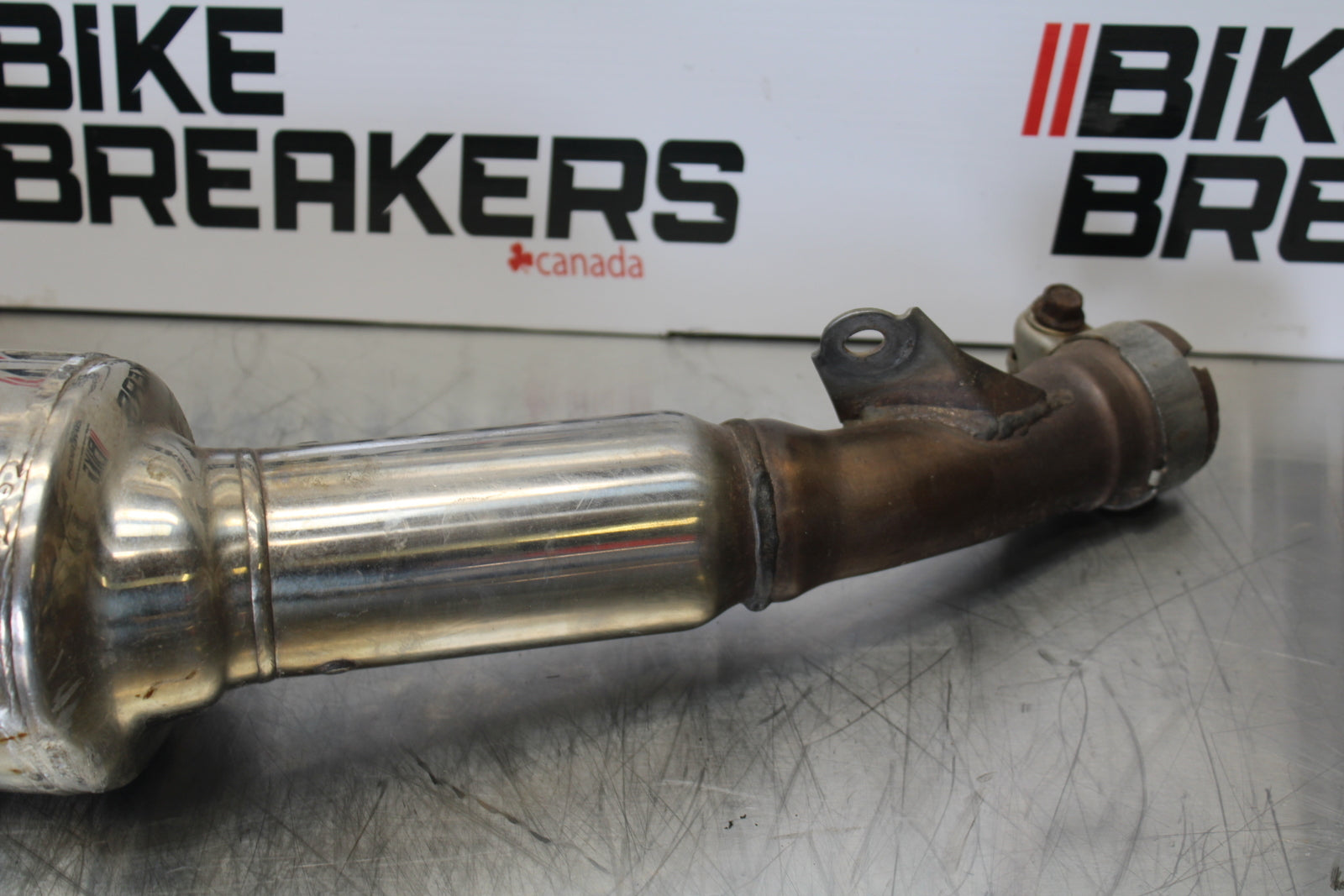 98-05 HONDA SUPER HAWK 1000 VTR1000F RIGHT EXHAUST MUFFLER SLIP ON CAN  BB152