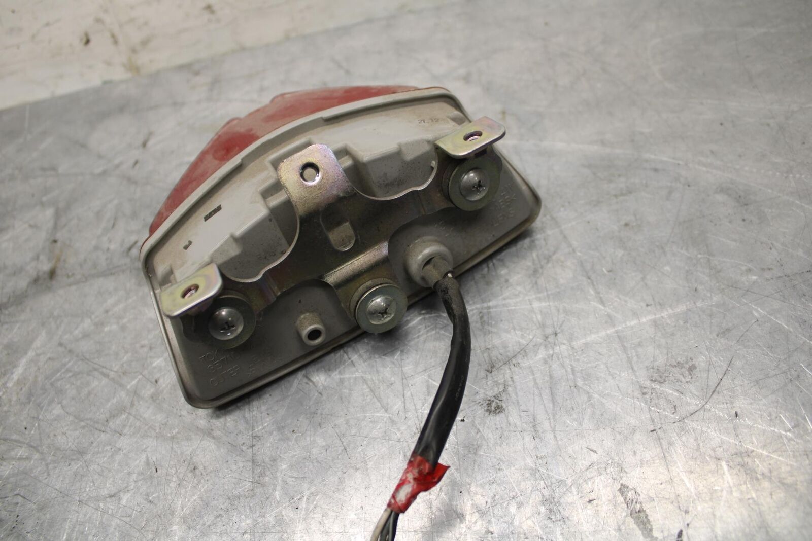 13 SUZUKI GSXR750 REAR TAIL TAILLIGHT BACK BRAKE LIGHT BB474