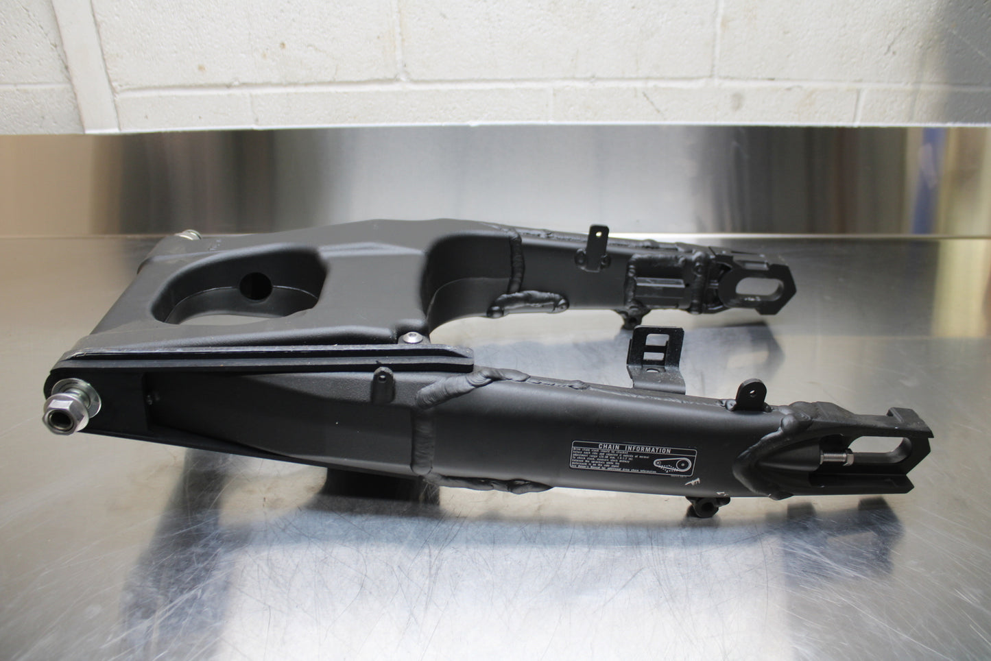 23-24 KAWASAKI NINJA ZX14R REAR SWINGARM BACK SUSPENSION SWING ARM BB141