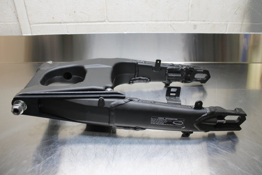 23-24 KAWASAKI NINJA ZX14R REAR SWINGARM BACK SUSPENSION SWING ARM BB141