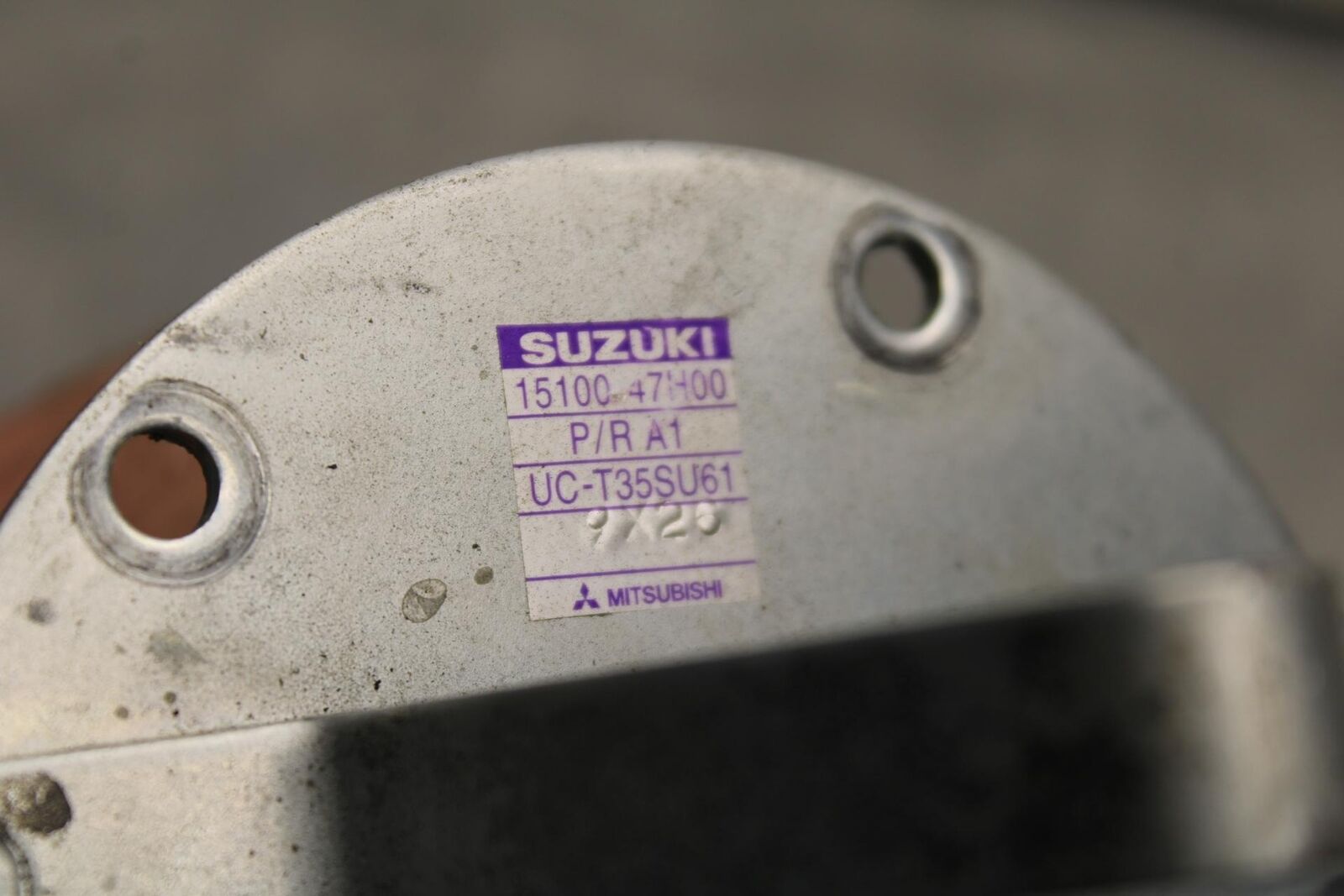 09-11 SUZUKI GSXR 1000 FUEL PUMP GAS PETROL SENDER UNIT 15100-47H00  BB96