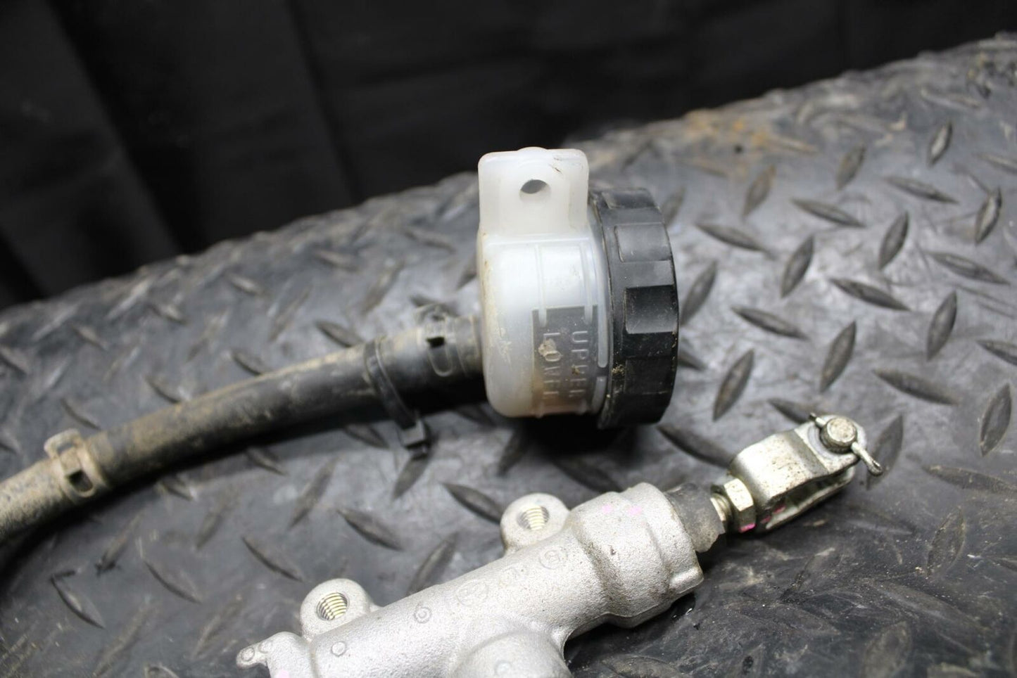 12-17 KAWASAKI NINJA 650 REAR BRAKE MASTER CYLINDER W RESERVOIR 43015-0559 BB211