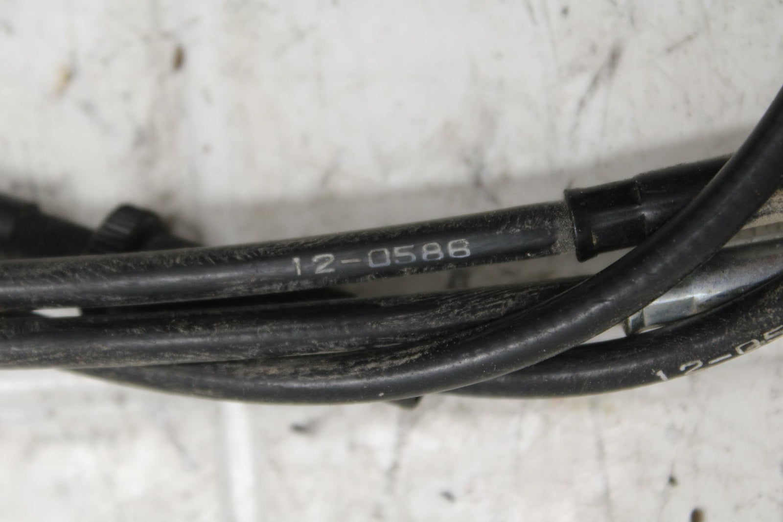 19-20 KAWASAKI NINJA ZX6R THROTTLE CABLES LINES BB407