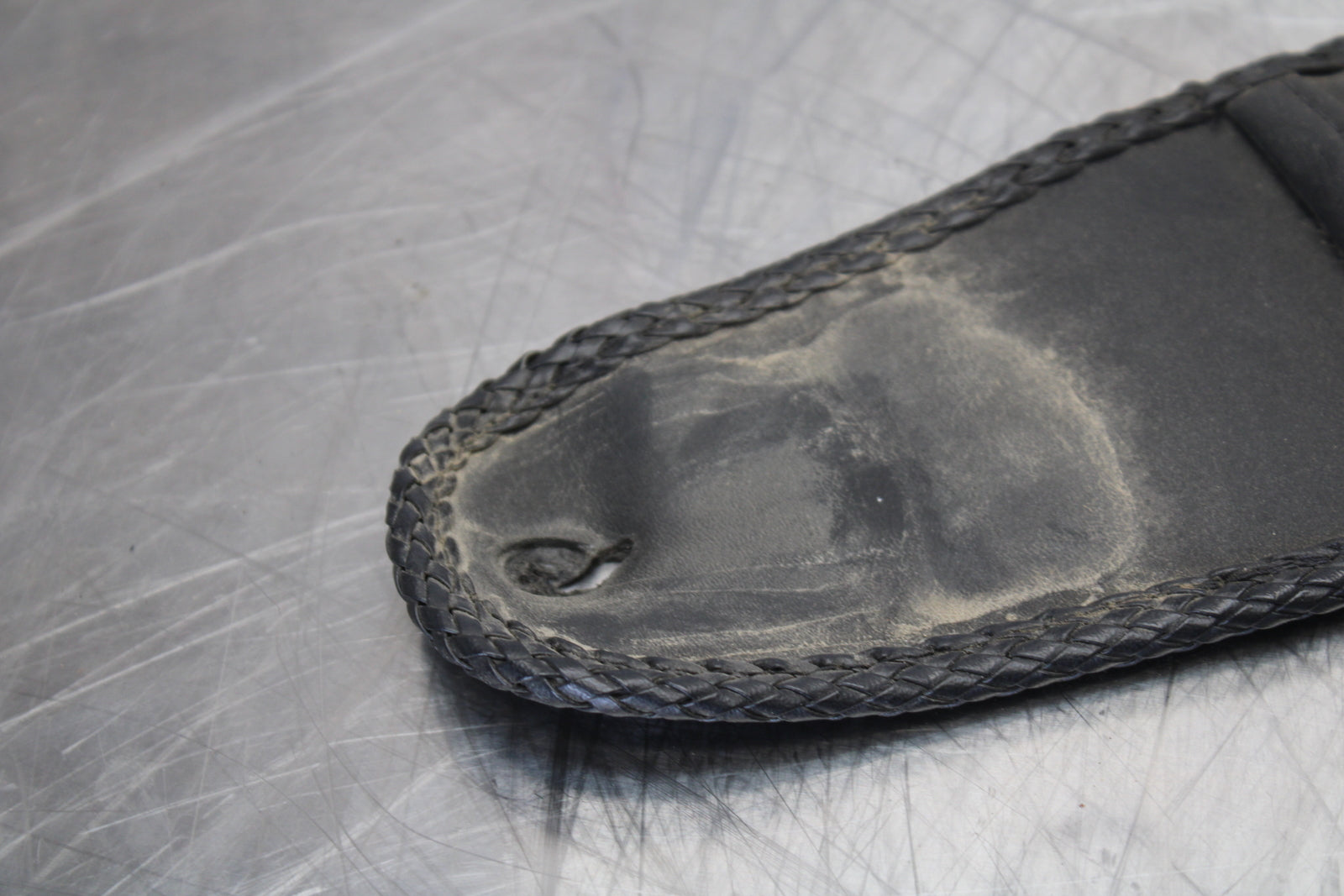 09 YAMAHA ROYAL STAR XVZ1300TF VENTURE GAS TANK FUEL CELL BELT BB151