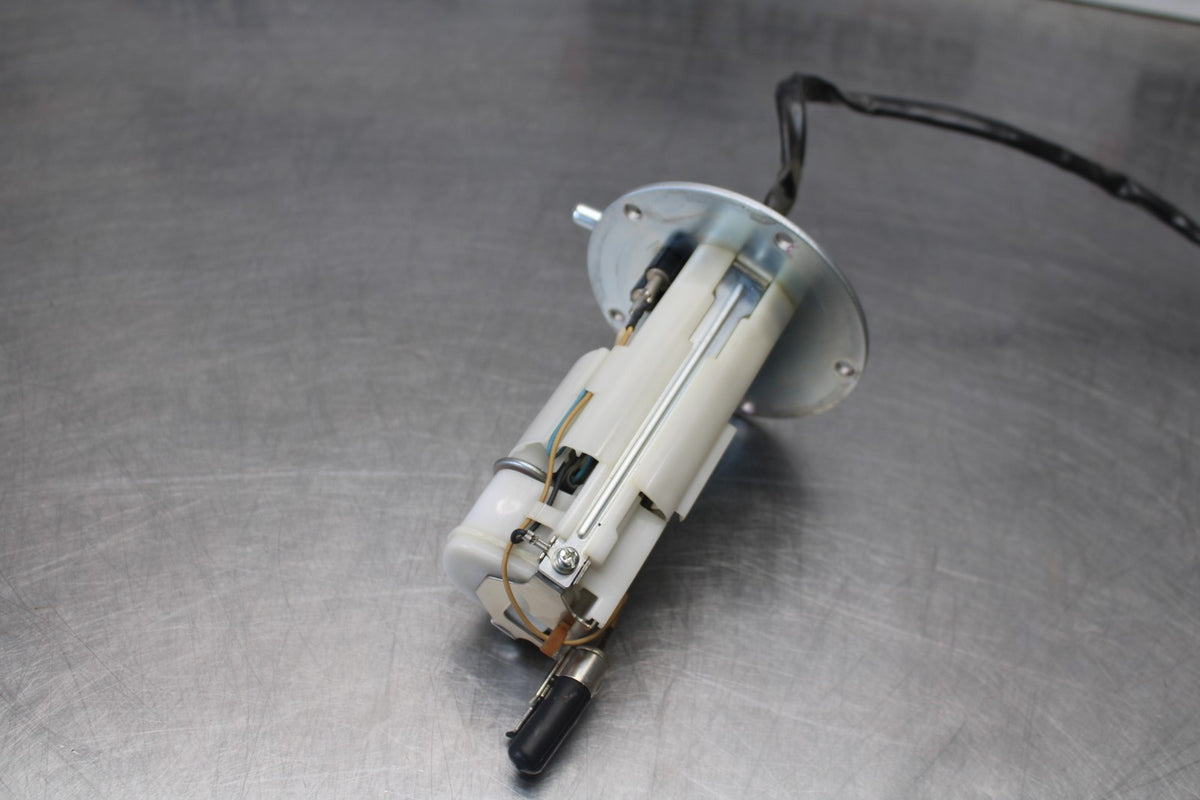 13-18 KAWASAKI NINJA ZX6R FUEL PUMP GAS PETROL SENDER UNIT BB908