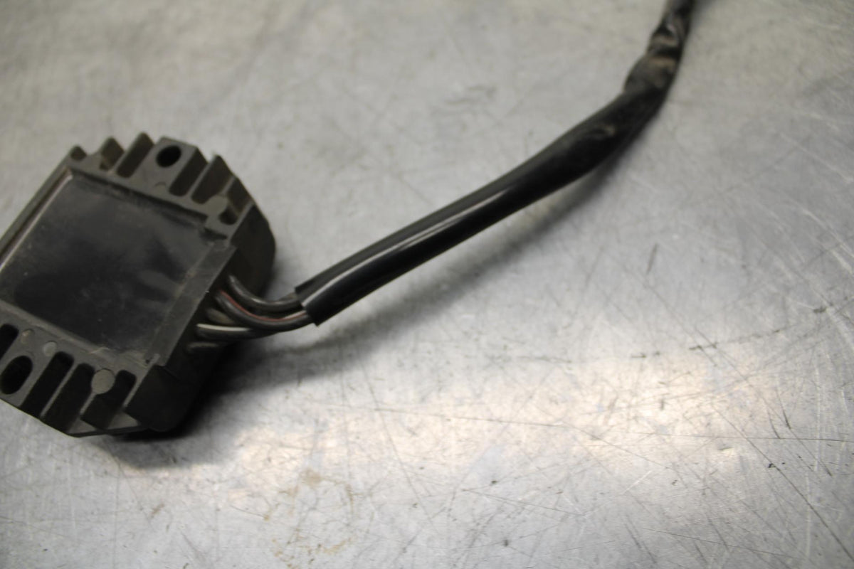 04-09 SUZUKI GS 500 FH GS500F RECTIFIER VOLTAGE REGULATOR BB97