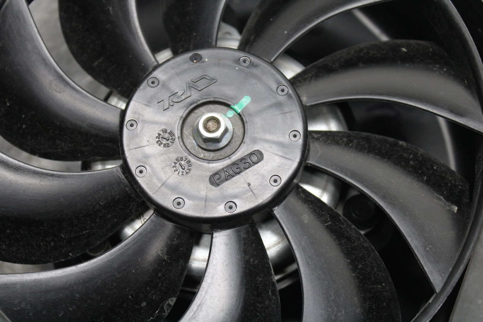 18-24 KAWASAKI NINJA 650 ENGINE RADIATOR COOLING FAN BB725