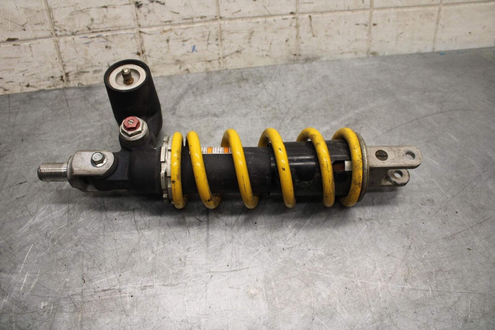 2007 Suzuki GSXR750 REAR  SHOCK ABSORBER SUSPENSION 62100-02H00-163 BB546
