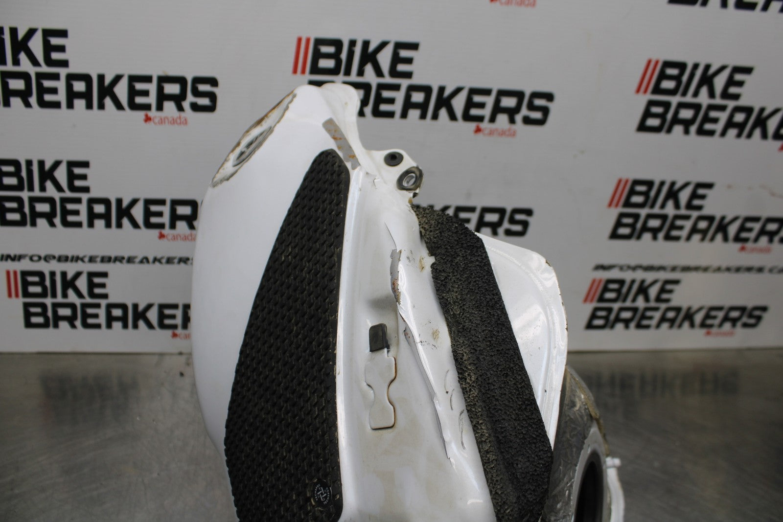 07-08 YAMAHA YZF R1 GAS TANK FUEL CELL PETROL RESERVOIR BB771