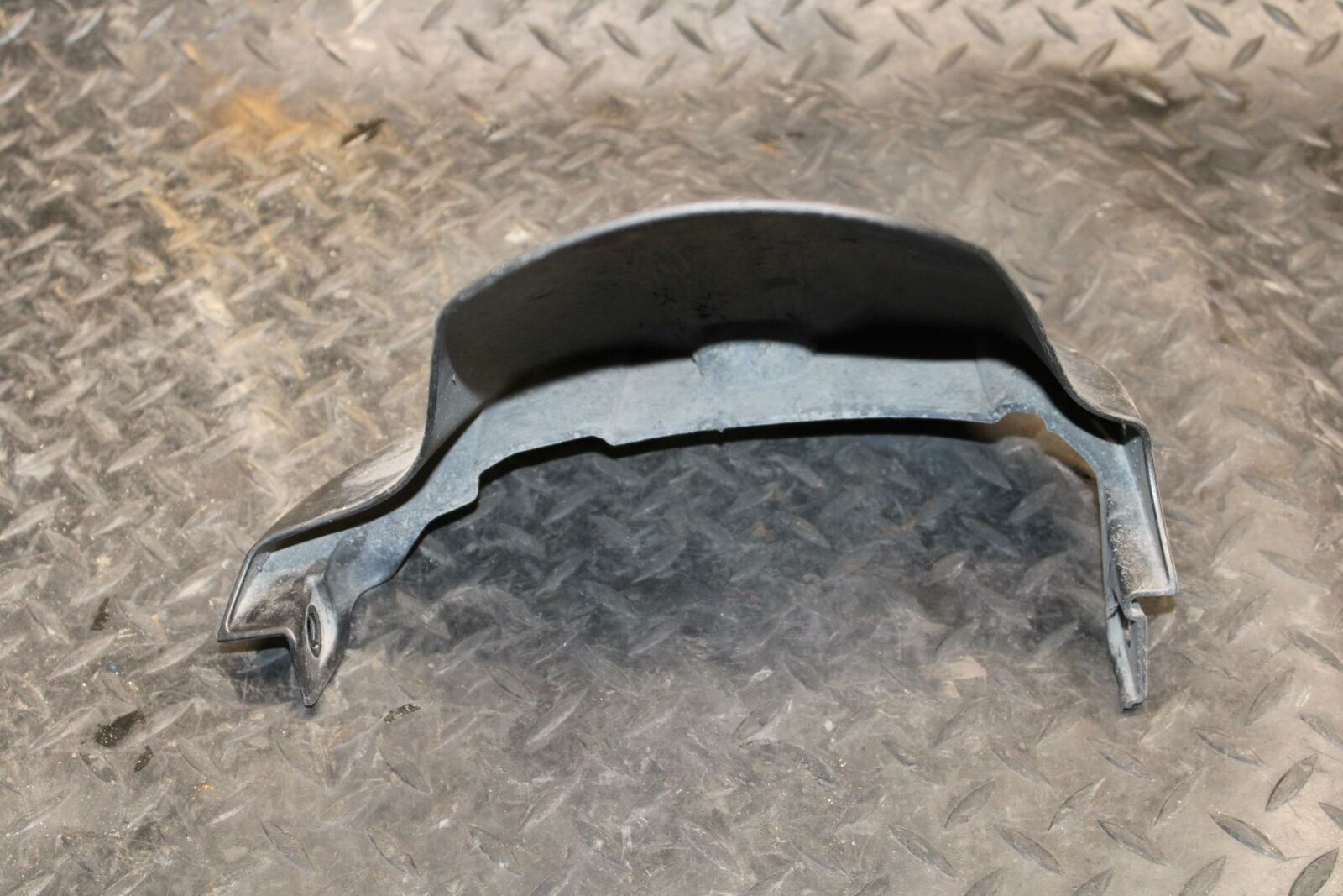 08-09 SUZUKI GSXR750 REAR BACK WHEEL TIRE HUGGER FENDER BB208