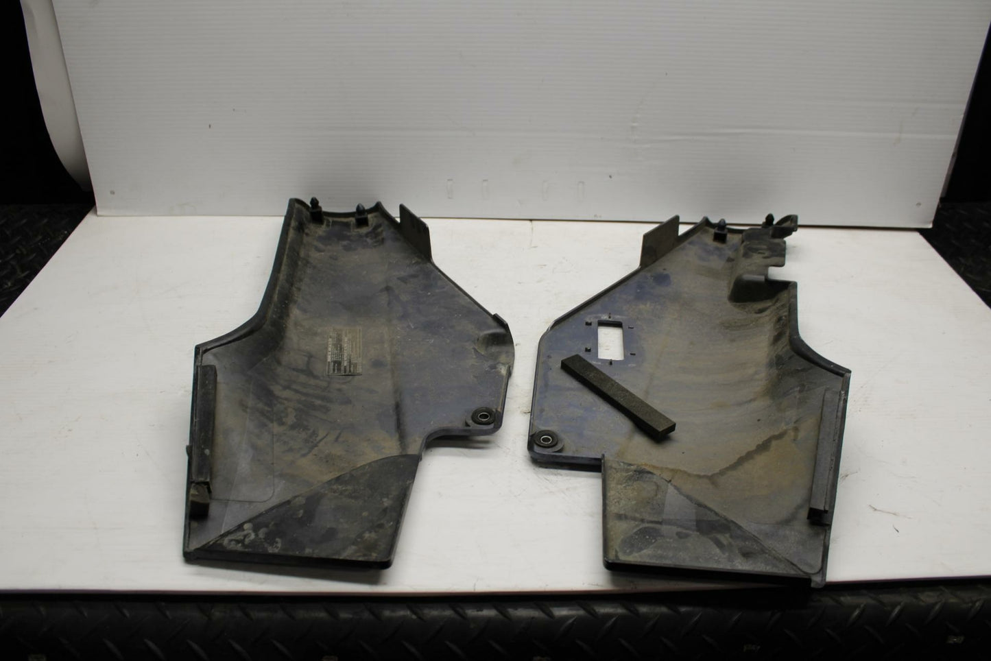 86-06 KAWASAKI CONCOURS 1000 ZG1000A RIGHT LEFT FRONT SEAT PANELS TRIMS  BB292  