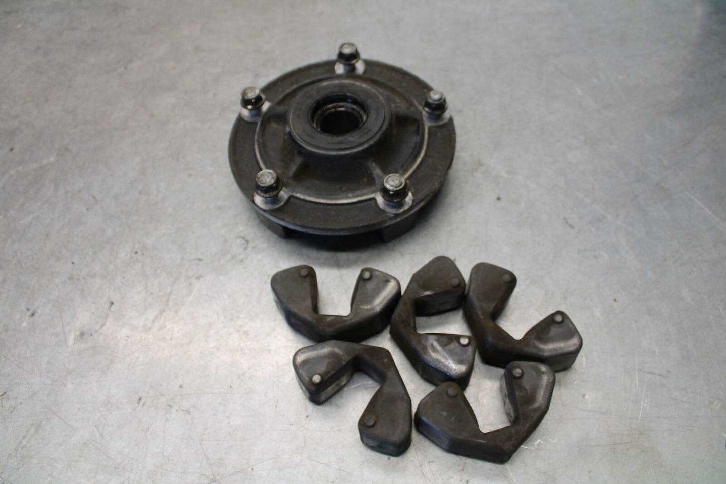 05-06 SUZUKI GSXR1000 REAR HUB SHOCK DAMPERS CUSH ABSORBERS 64651-35F20 BB663