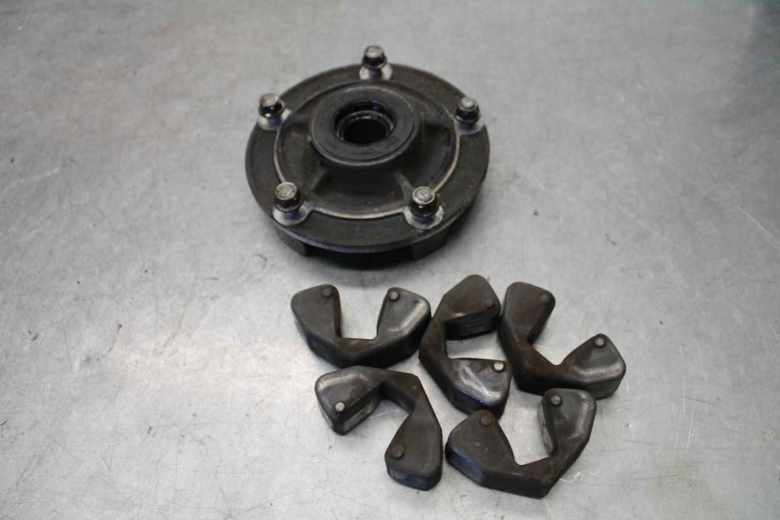 05-06 SUZUKI GSXR1000 REAR HUB SHOCK DAMPERS CUSH ABSORBERS 64651-35F20 BB663