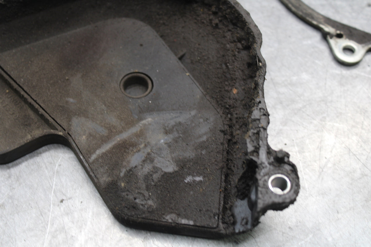 05-06 HONDA CBR600RR ENGINE SPROCKET COVER 11350-MEE-A00  BB689