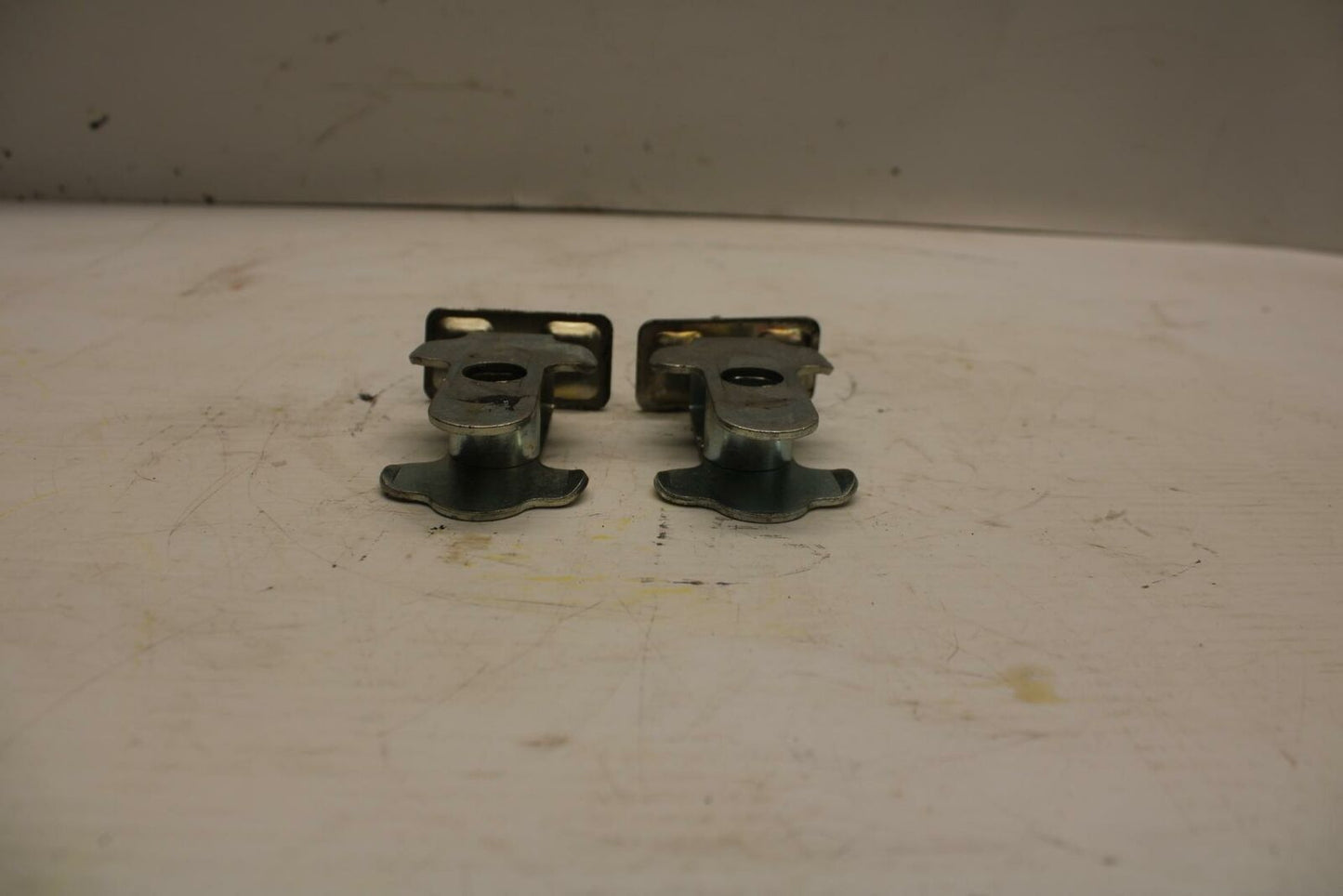 04-09 SUZUKI GS500F SWINGARM CHAIN TENSIONER ADJUSTMENT BRACKETS  BB278