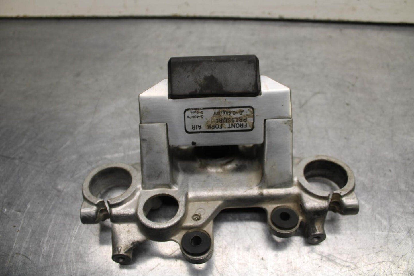 1985 Honda Shadow 500 VT500C FORKS UPPER TRIPLE TREE CLAMP 53230-MF5-000 BB615