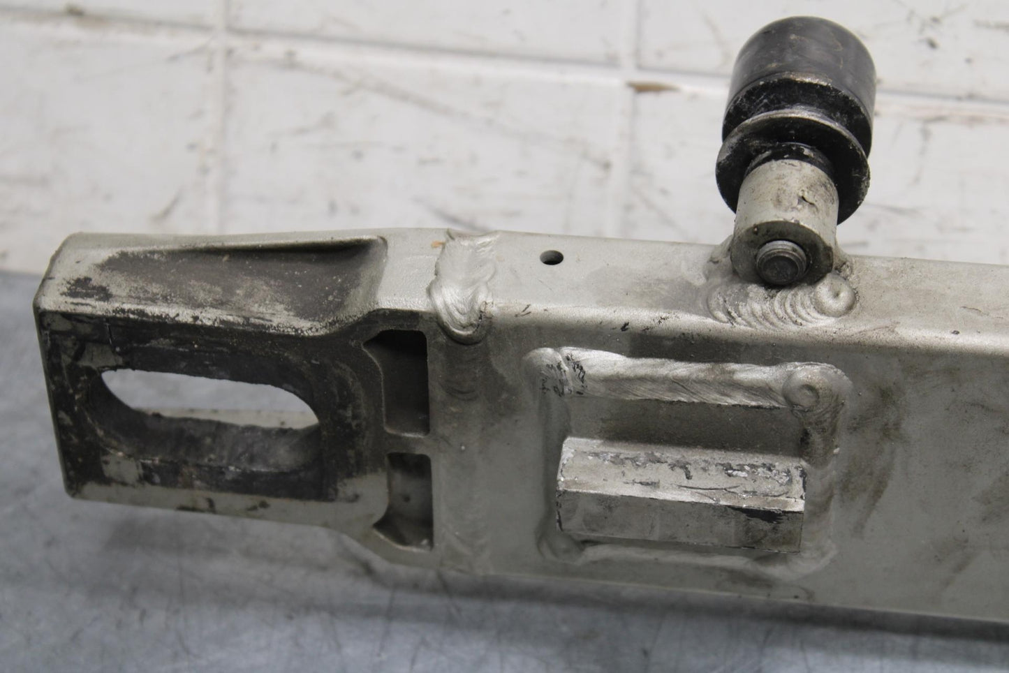 2000 Kawasaki Ninja ZX12R ZX1200A REAR SWINGARM BACK SUSPENSION BB565