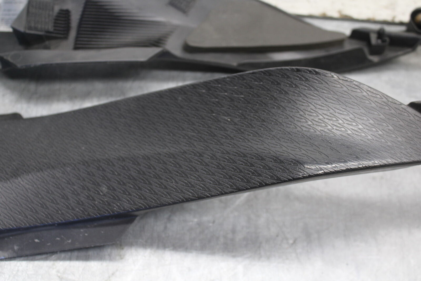 09-12 KAWASAKI NINJA ZX6R RIGHT LEFT GAS TANK PANELS COVERS TRIM SET COWLS BB698